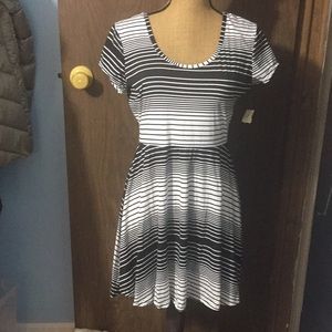 Bobbie Brooks Black and White Stripe Dress Size M